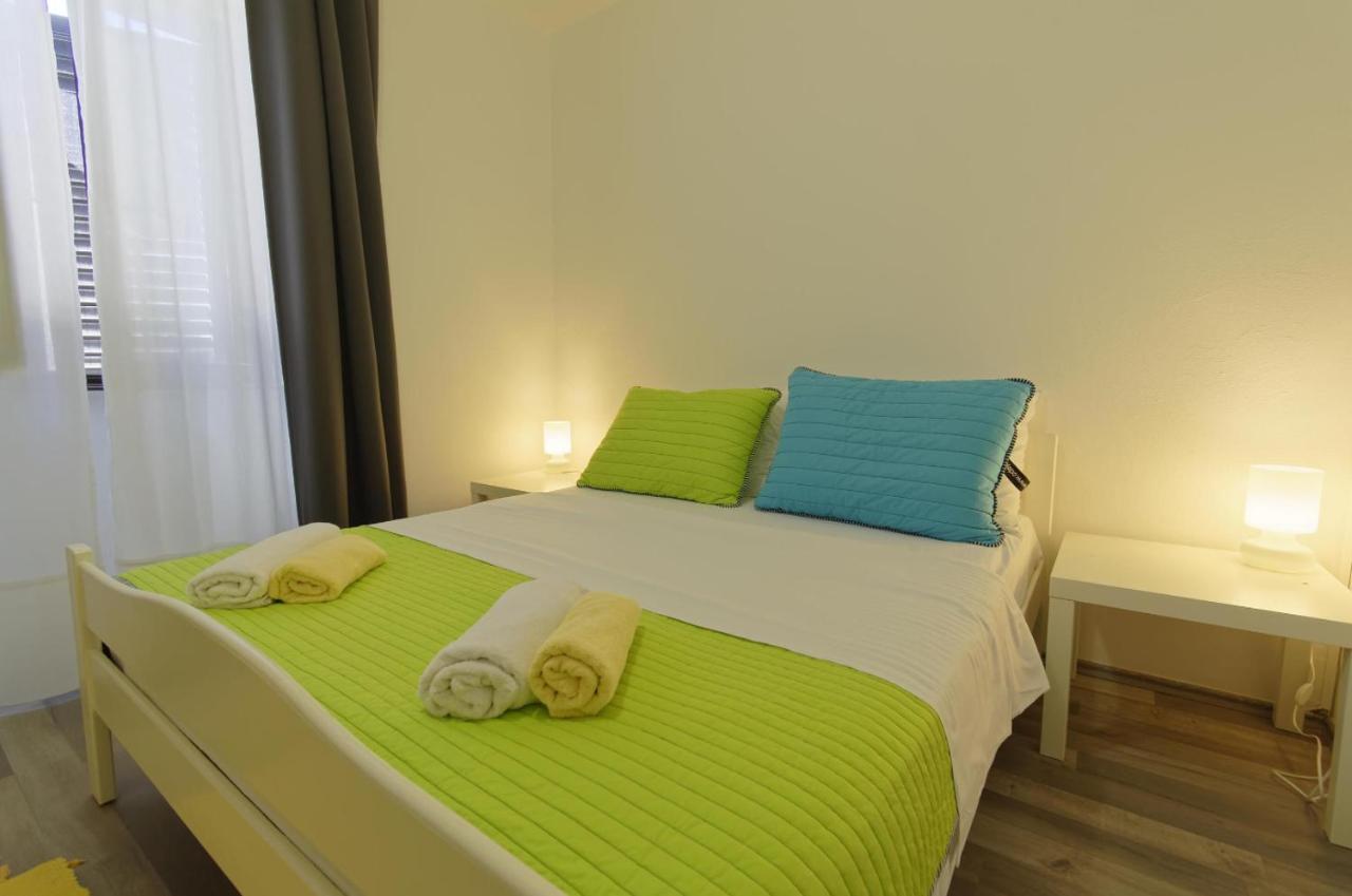 Apartment Anja Porec Exterior photo